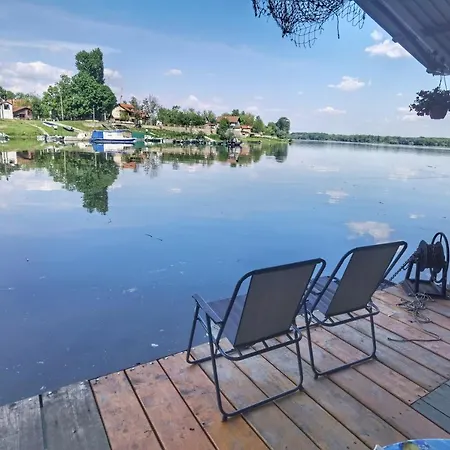 Splav Ljubavno Ostrvo Tekne